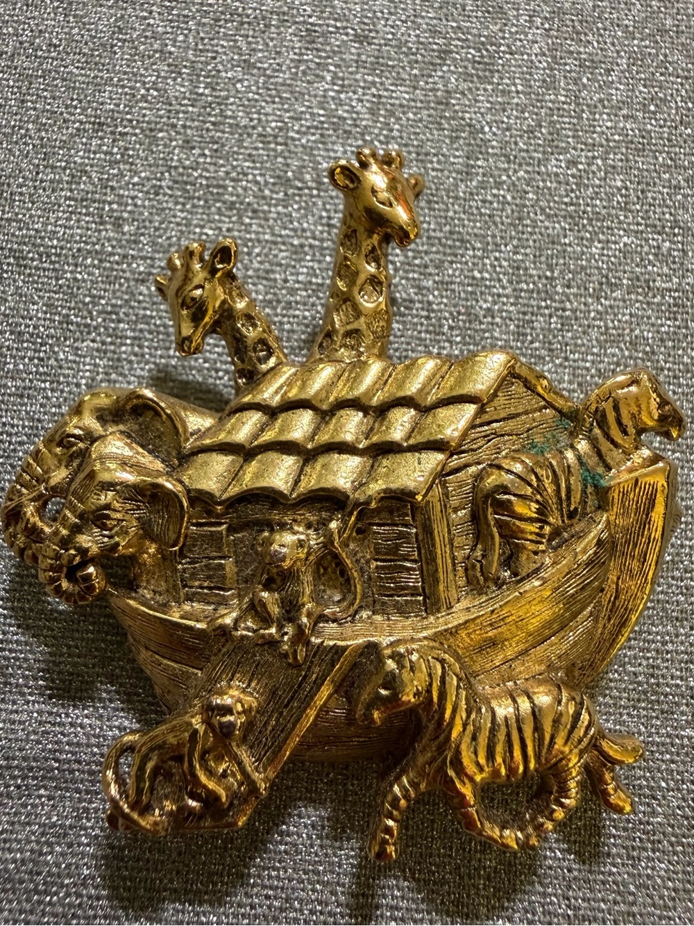 Vintage Noahs Ark Animal Brooch Gold Tone Elephant Giraffe Zebra Lion Pin Cute